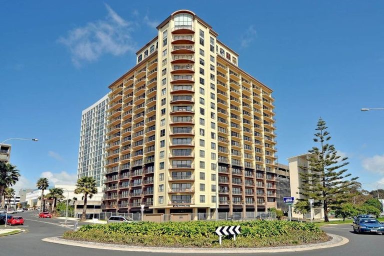 Photo of property in The Rennaissance, 1i/18 Ronwood Avenue, Manukau, Auckland, 2104