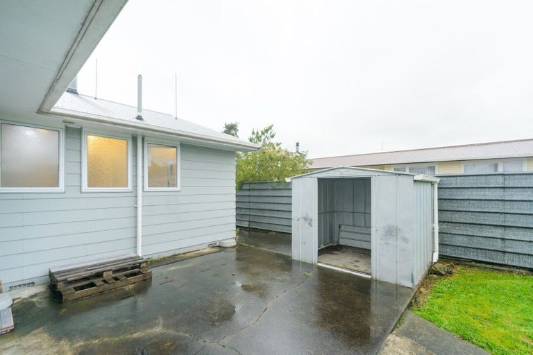 Photo of property in 28 Rhodes Drive, Kelvin Grove, Palmerston North, 4414