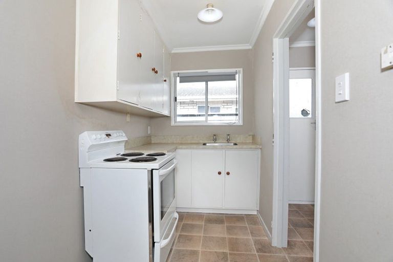 Photo of property in 4/297 Ruahine Street, Terrace End, Palmerston North, 4410