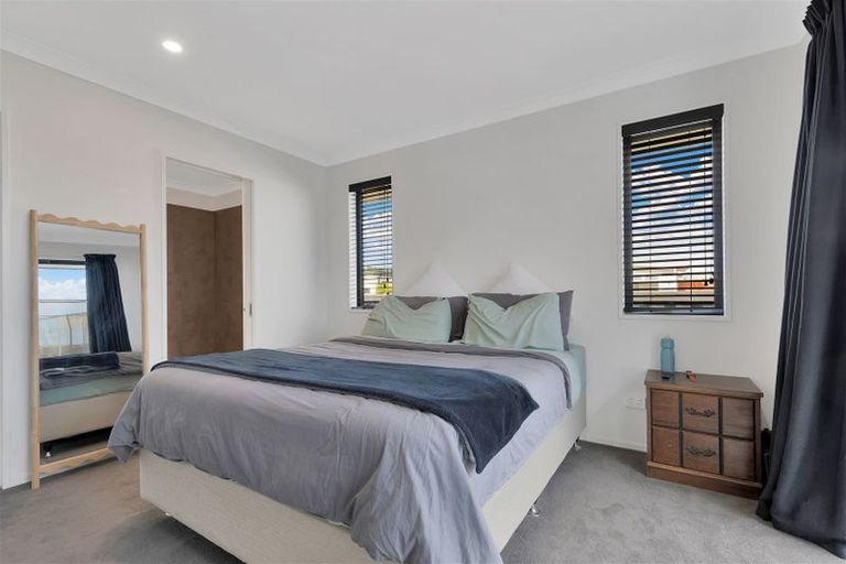 Photo of property in 10 Hapua Lane, Pegasus, 7612