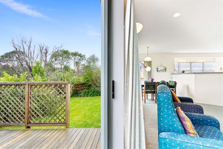 Photo of property in 79a Godley Road, Green Bay, Auckland, 0604