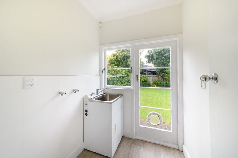 Photo of property in 4 Awatea Terrace, Hokowhitu, Palmerston North, 4410