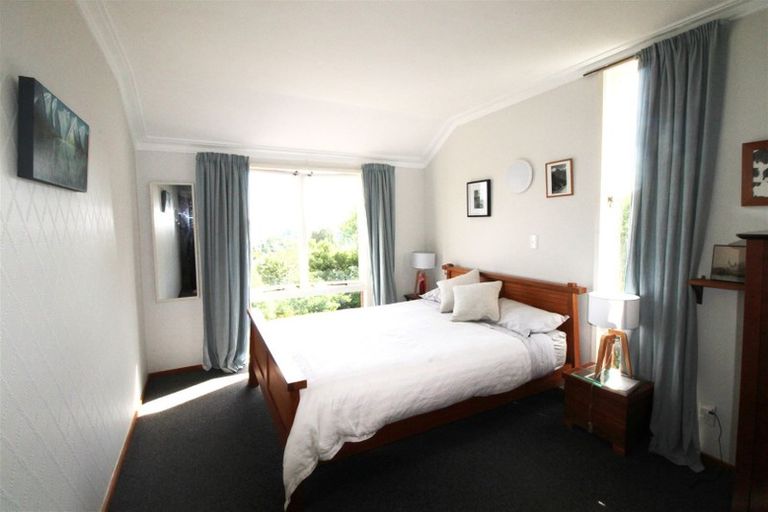 Photo of property in 16 Solway Street, Holmes Hill, Oamaru, 9401