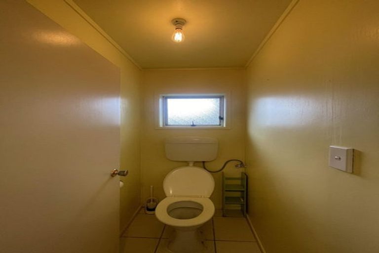 Photo of property in 2/75 Butley Drive, Farm Cove, Auckland, 2012