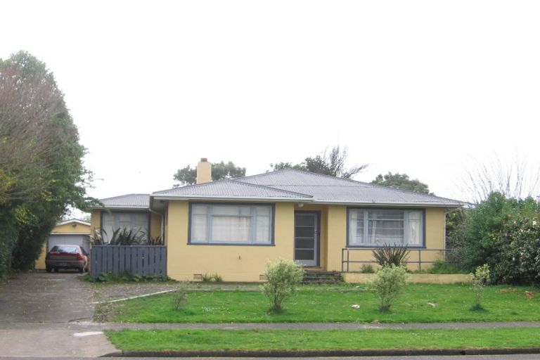 Photo of property in 100 Rugby Street, Awapuni, Palmerston North, 4412