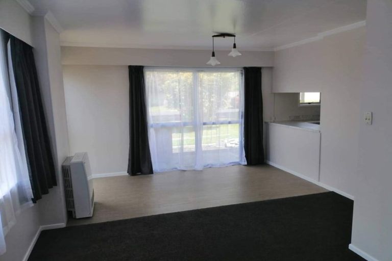Photo of property in 5 Rennell Street, Frankleigh Park, New Plymouth, 4310