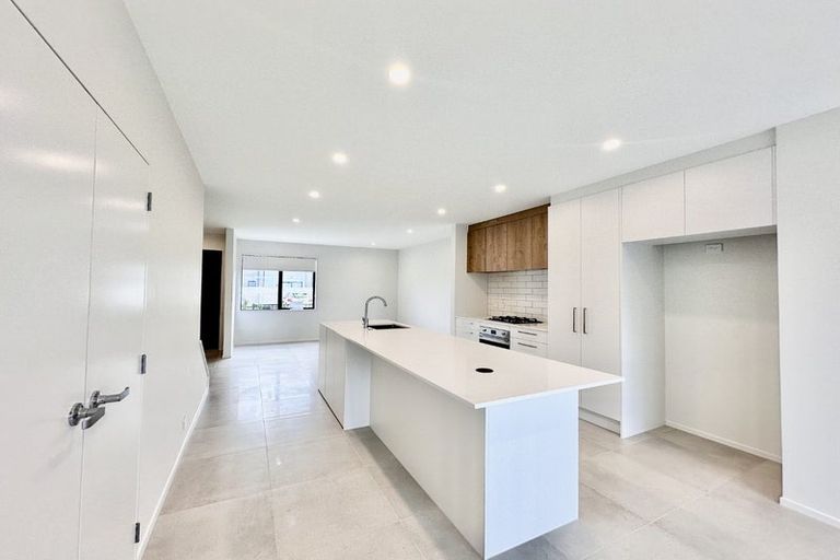 Photo of property in 90 Nganui Avenue, Takanini, Auckland, 2112