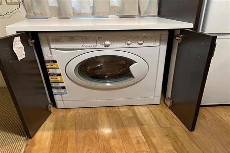 Photo of property in 8p Finlay Terrace, Mount Cook, Wellington, 6021