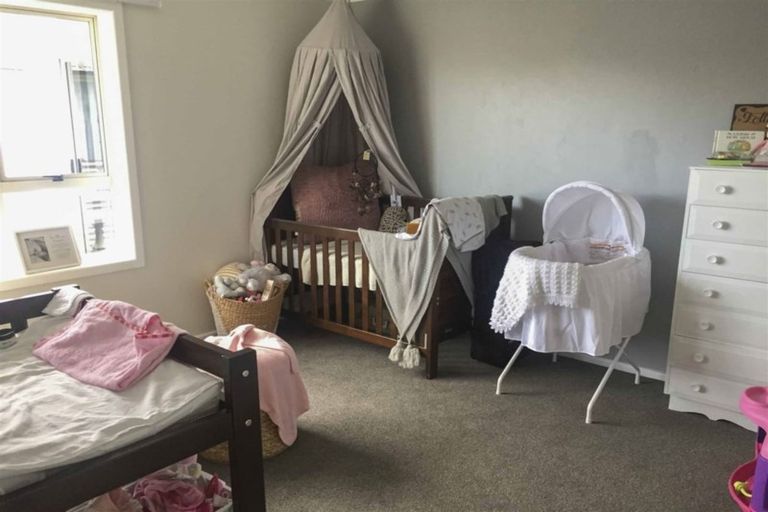 Photo of property in 77 Stobo Street, Grasmere, Invercargill, 9810