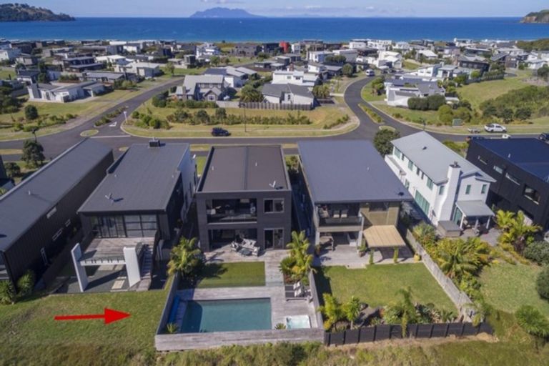 Photo of property in 48 Mangatawhiri Road, Omaha, 0986