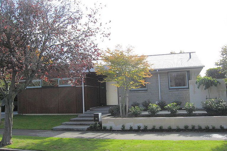 Photo of property in 14 Powell Crescent, Ilam, Christchurch, 8041