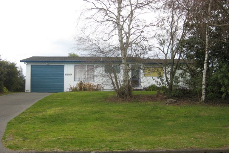 Photo of property in 30 Marina Terrace, Kinloch, Taupo, 3377