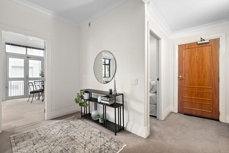 Photo of property in Kelvin House, 4f/16 The Terrace, Wellington Central, Wellington, 6011