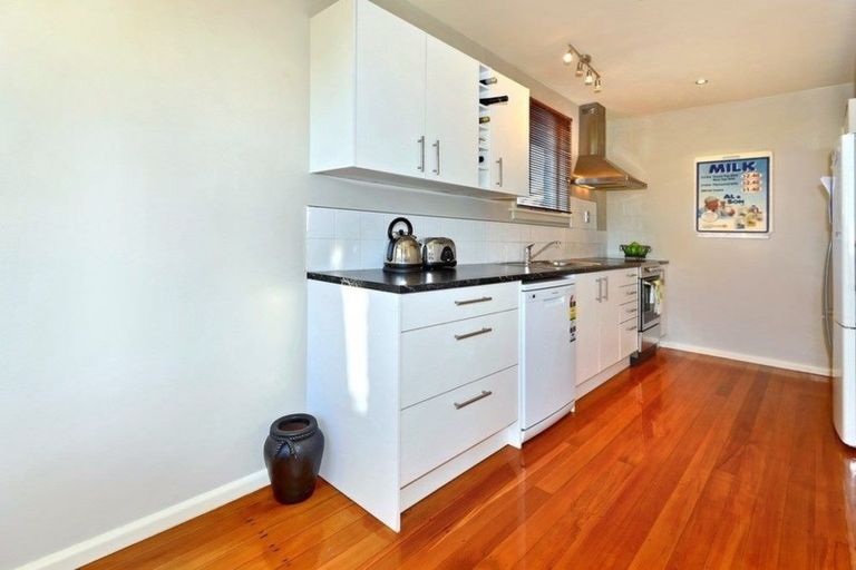 Photo of property in 2/19 Cunningham Place, Halswell, Christchurch, 8025