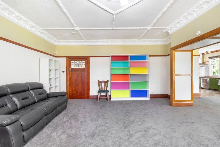 Photo of property in 10 Kensington Road, Marton, 4710