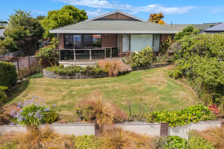 Photo of property in 11 Mersey Street, South Hill, Oamaru, 9400