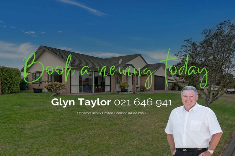 Photo of property in 32 Connemara Court, West Harbour, Auckland, 0618