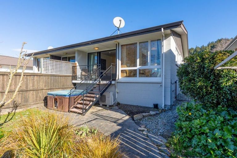 Photo of property in 22 Gunns Crescent, Cashmere, Christchurch, 8022