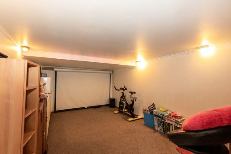 Photo of property in 35 Cockerell Street, Brockville, Dunedin, 9011