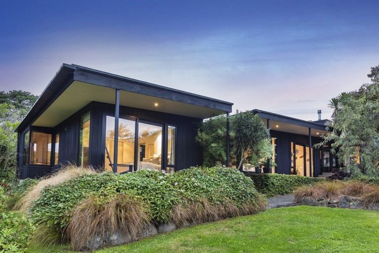 Photo of property in 190 Kennedys Bush Road, Kennedys Bush, Christchurch, 8025