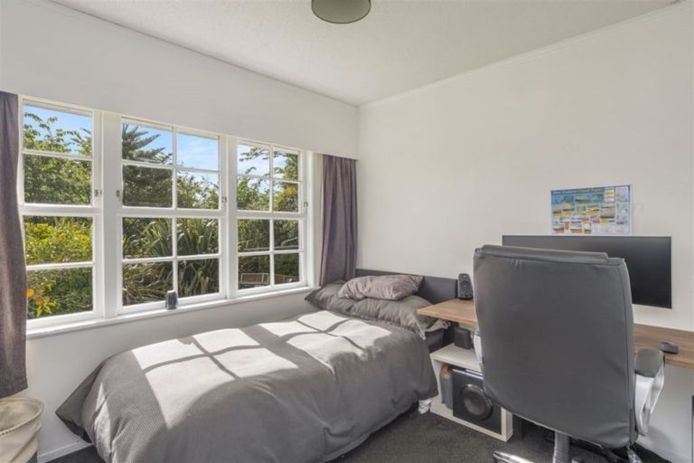 Photo of property in 6 Burwood Place, Silverdale, Hamilton, 3216