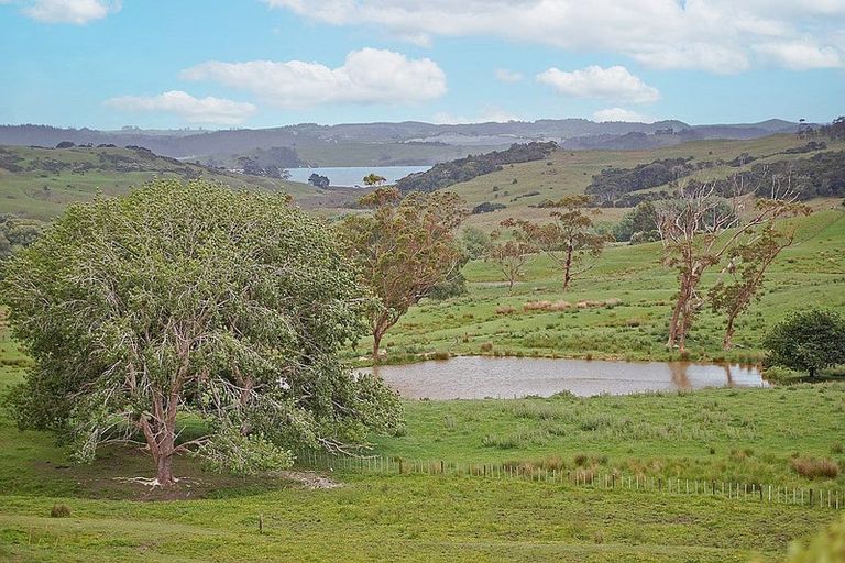 Photo of property in 1104 Oneriri Road, Kaiwaka, 0573