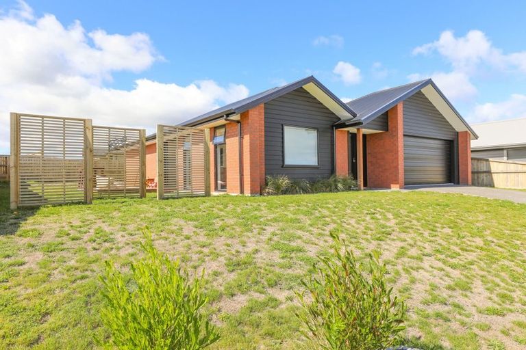 Photo of property in 13 Harakeke Drive, Wharewaka, Taupo, 3330