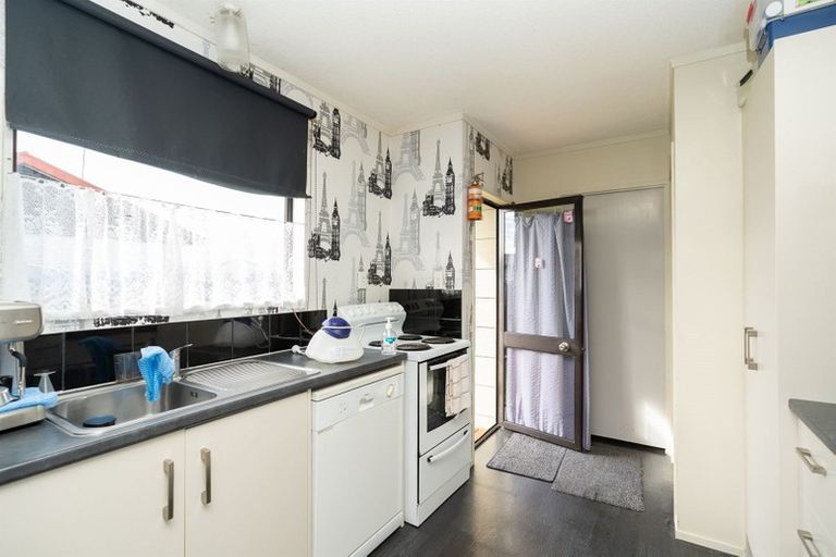 Photo of property in 133d Avalon Drive, Nawton, Hamilton, 3200