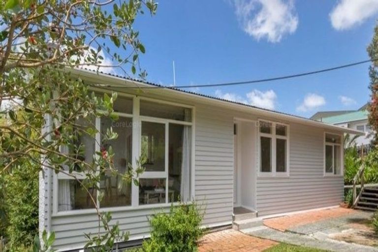 Photo of property in 11 Bickerstaffe Road, Maungaturoto, 0520