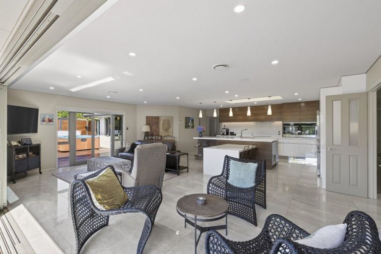 Photo of property in 55 Shelter Grove, Frankleigh Park, New Plymouth, 4310