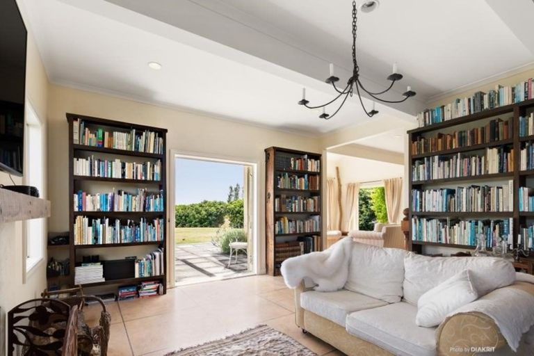 Photo of property in 421 Johns Way, Martinborough, Carterton, 5784