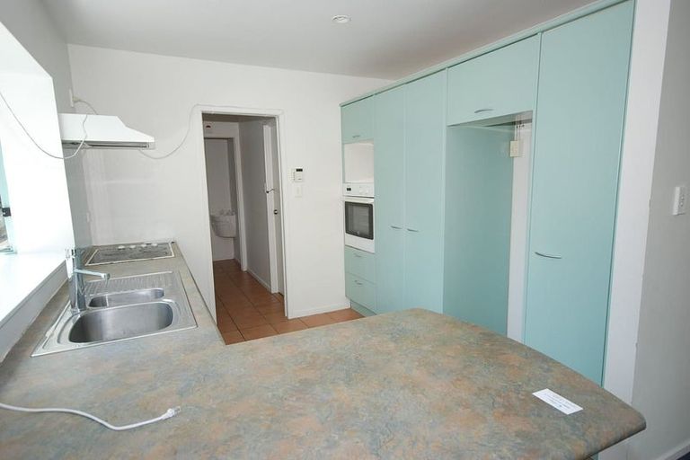 Photo of property in 3b Deuxberry Avenue, Northcote, Auckland, 0627