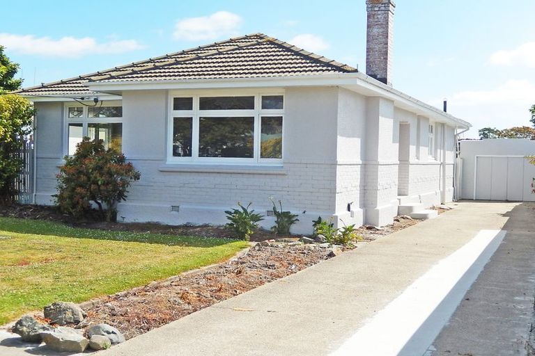 Photo of property in 32 Balmoral Street, Oamaru North, Oamaru, 9400