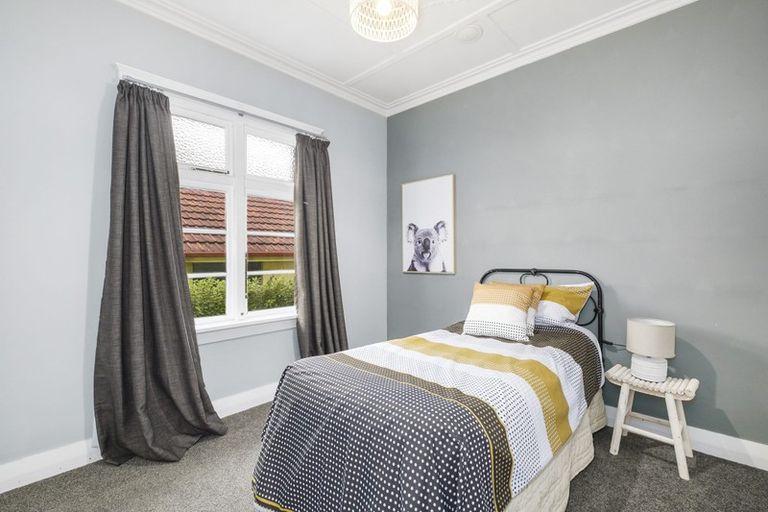 Photo of property in 79 Middleton Road, Kew, Dunedin, 9012