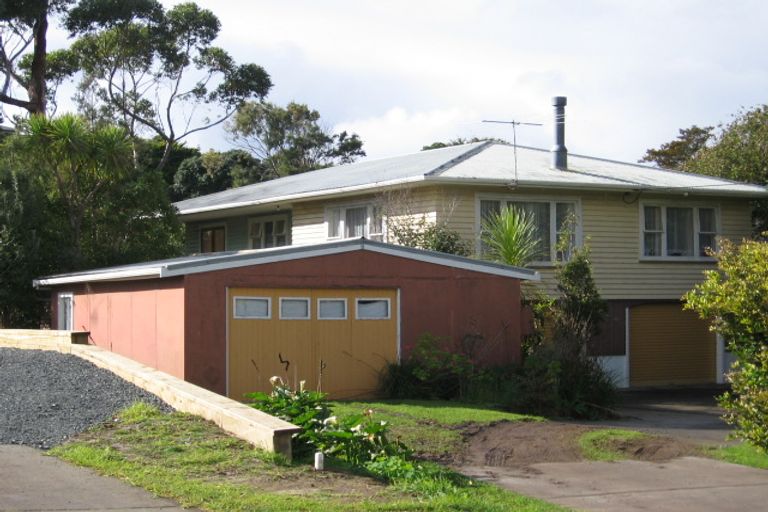 Photo of property in 3 Grand View Road, Leigh, 0985