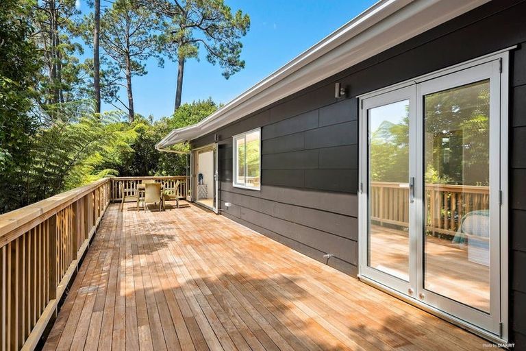 Photo of property in 1/33 Rangatira Road, Birkdale, Auckland, 0626