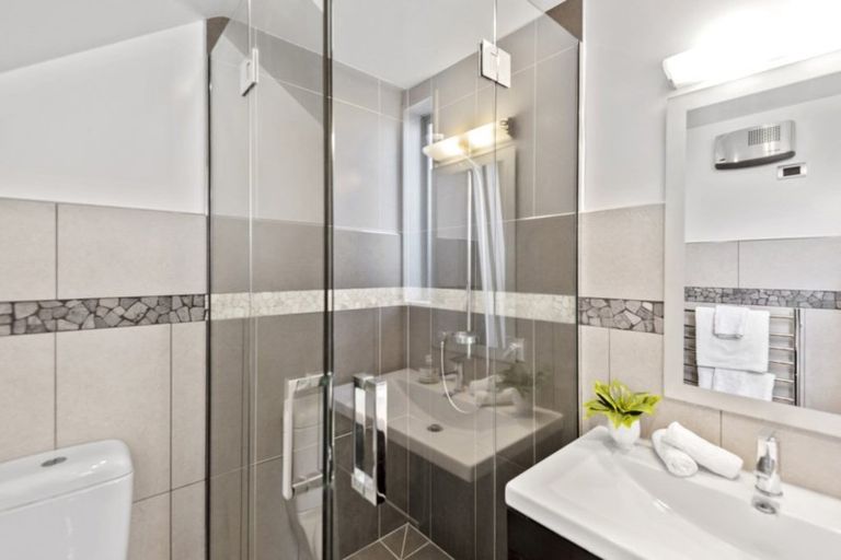 Photo of property in 19 Penhelig Place, Burnside, Christchurch, 8053