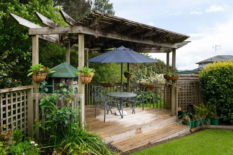 Photo of property in 11 Ben Lomond Place, Nawton, Hamilton, 3200