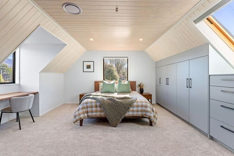 Photo of property in 3 Mount Iron Drive, Wanaka, 9305