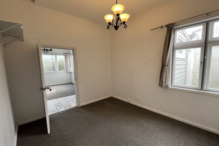 Photo of property in 7 Fallowfield Avenue, Mount Victoria, Wellington, 6011