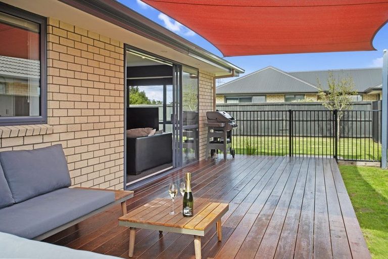 Photo of property in 10 Champagne Avenue, Yaldhurst, Christchurch, 8042