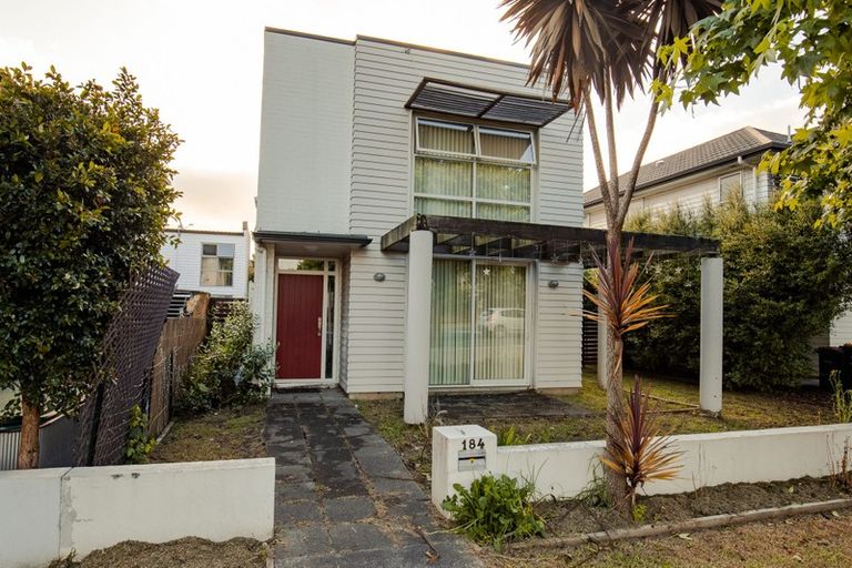Photo of property in 184 Porchester Road, Takanini, 2112