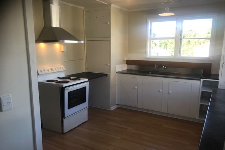 Photo of property in 64 Andrew Avenue, Roslyn, Palmerston North, 4414