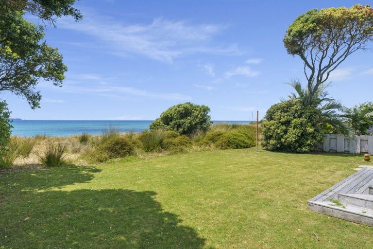 Photo of property in 67 Karewa Parade, Papamoa Beach, Papamoa, 3118