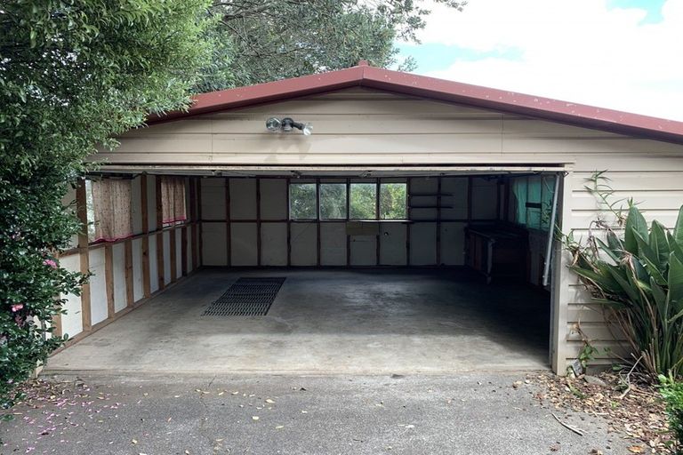 Photo of property in 39 Reeves Road, Pakuranga, Auckland, 2010