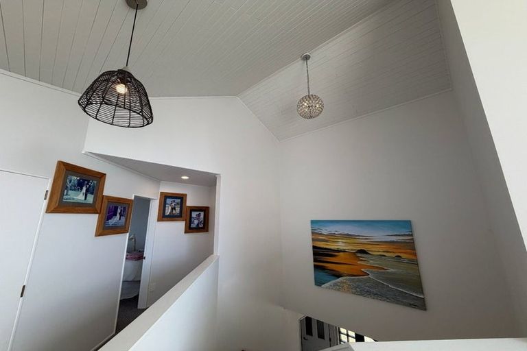 Photo of property in 20 Sunrise Avenue, Mount Maunganui, 3116
