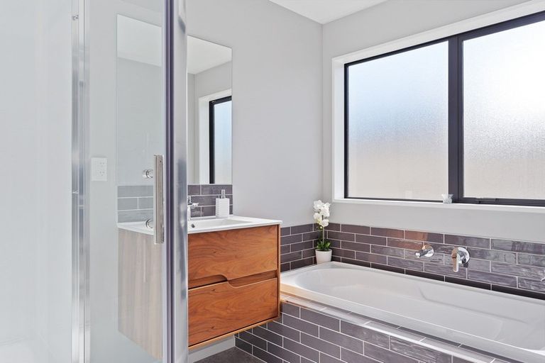 Photo of property in 5 Kate Sheppard Drive, Rolleston, 7615