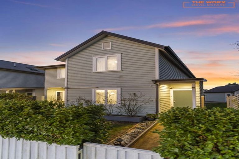 Photo of property in 61 Grove Road, Papakura, 2110