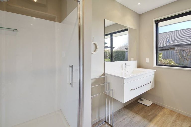 Photo of property in 1 Pimlico Place, Rangiora, 7400