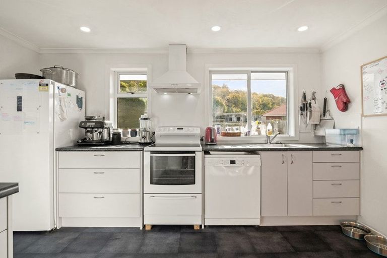 Photo of property in 38 Lindsay Road, Caversham, Dunedin, 9011